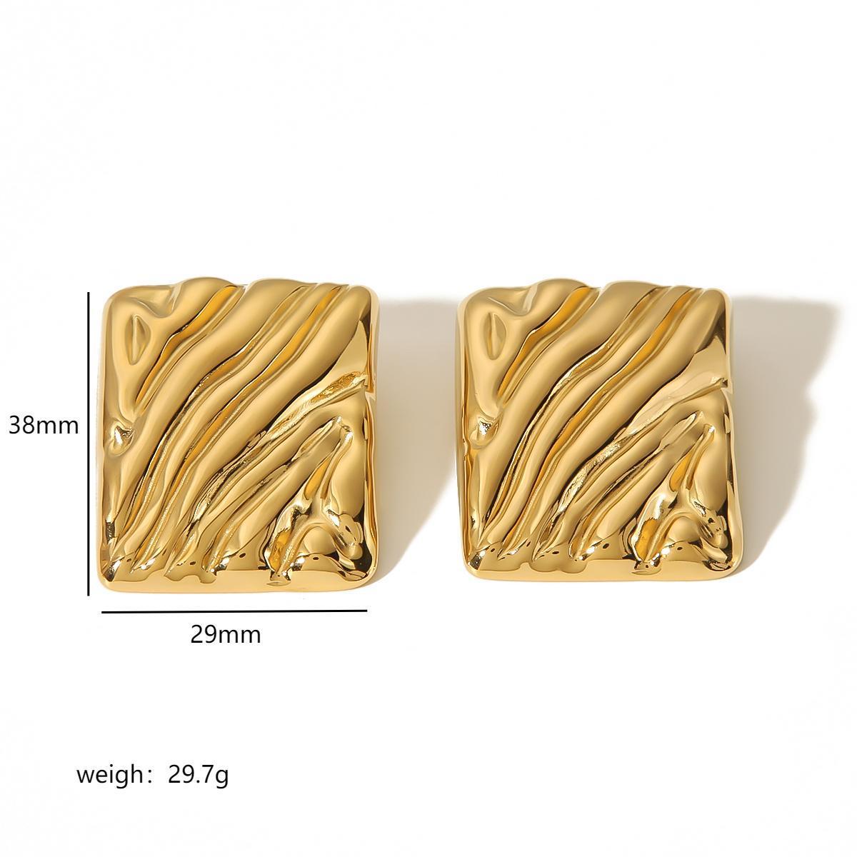 Stylish   Fashion Ear Studs